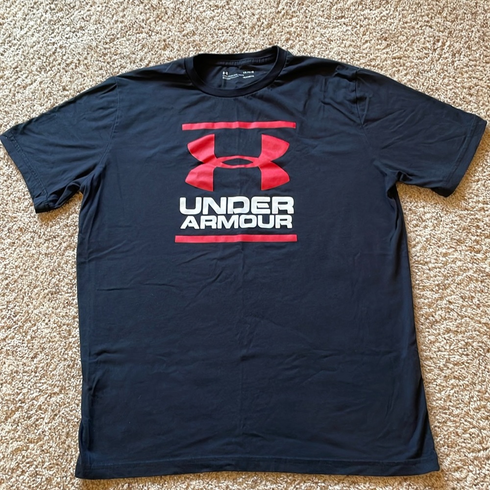 Men’s Under Armour t-shirt